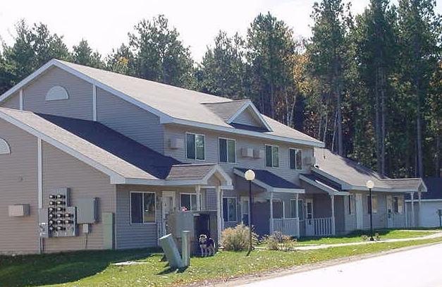 Building Photo - Cass Lake Square Townhouses