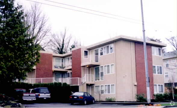 Primary Photo - Capital East Apartments