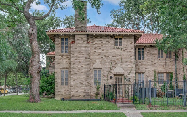 Foto del edificio - 1428 Wentworth St