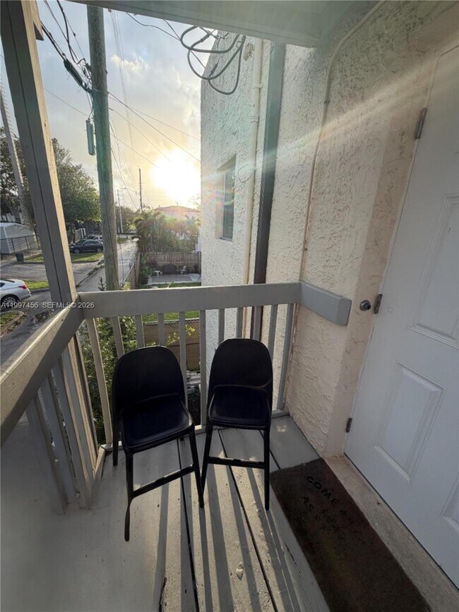 Foto del edificio - 2160 SW 17th St