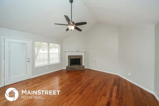 Building Photo - 3018 Caitlynn Circle S
