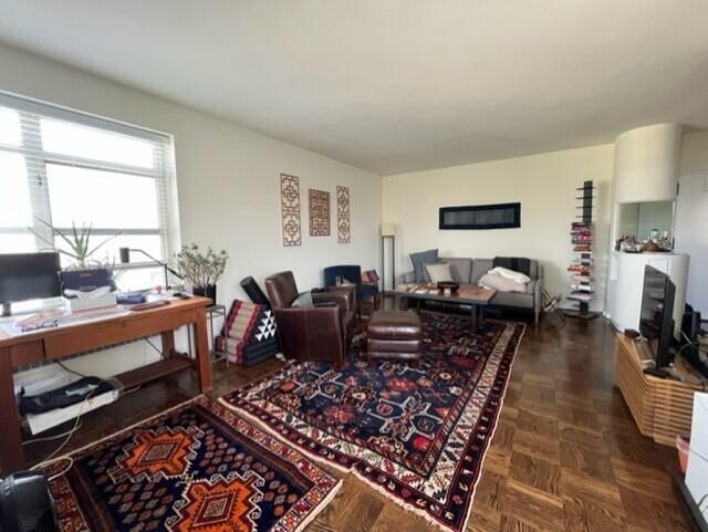 Foto del edificio - 1260 N Prospect Ave