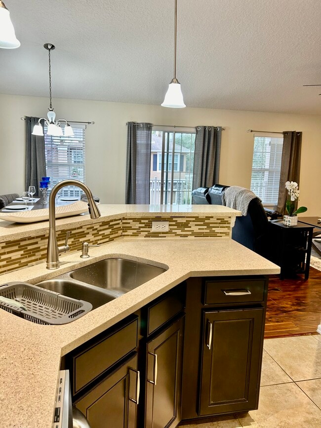 Kithchen - 7001 Interbay Blvd