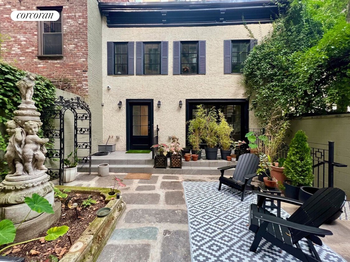 Primary Photo - 405 W 44th St
