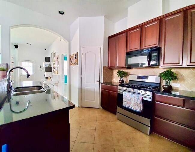 Building Photo - 24526 Foxberry Glen Ln