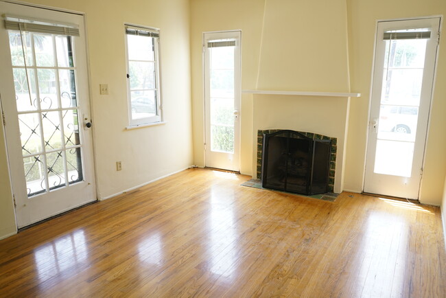Living room with fireplace - 847 E Calaveras St