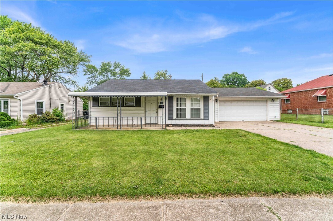 Primary Photo - 11856 St John Ave
