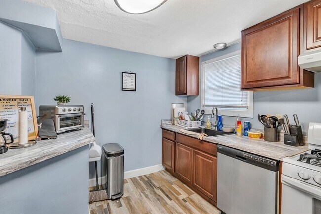 Foto del edificio - 34-36-36 Silvia Ct