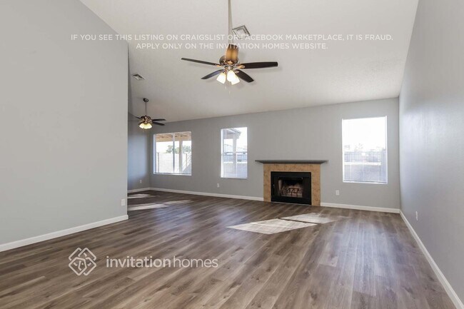 Building Photo - 4501 N 106th Dr