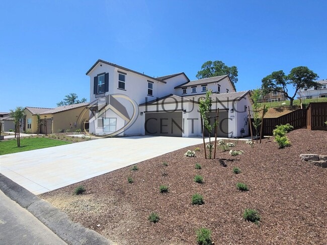 Foto del edificio - Luxurious Newer Construction Rental Home I...