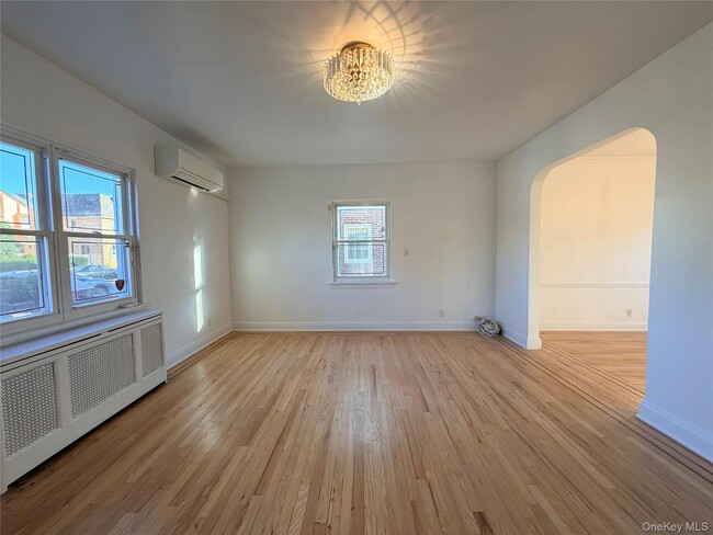 Building Photo - 76-12 175th St