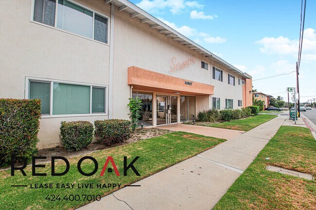 Building Photo - 14807 Normandie Ave