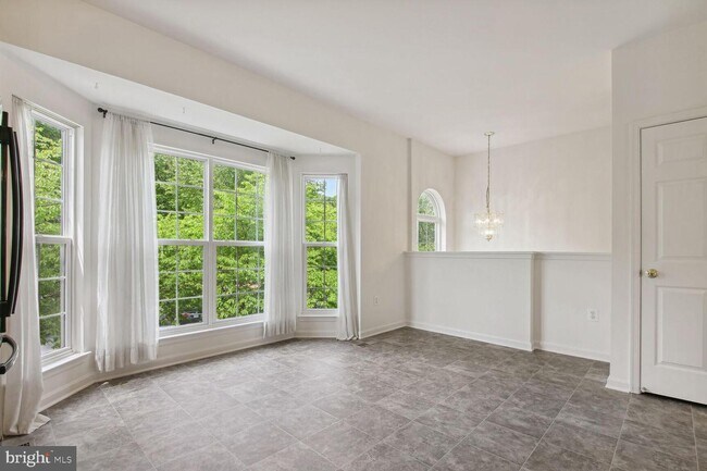 Foto del edificio - 18474 Sierra Springs Square