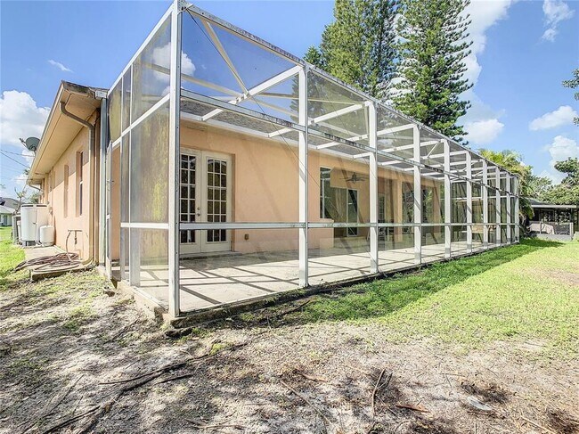 Building Photo - 12080 Ronda Ln