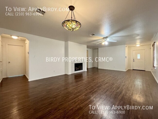 Building Photo - 1635 Mason King San Antonio, TX