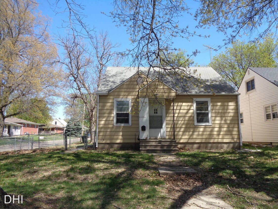 Primary Photo - 2 br, 1 bath House - 300 So. 40