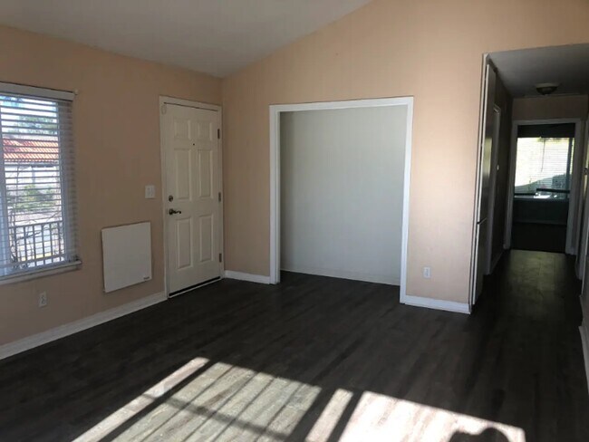 Foto del edificio - 3690 Spyglass Way