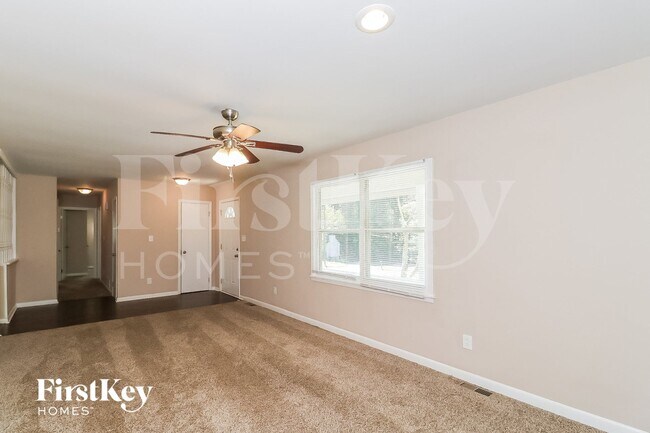 Foto del edificio - 2932 Tiffany Dr SW