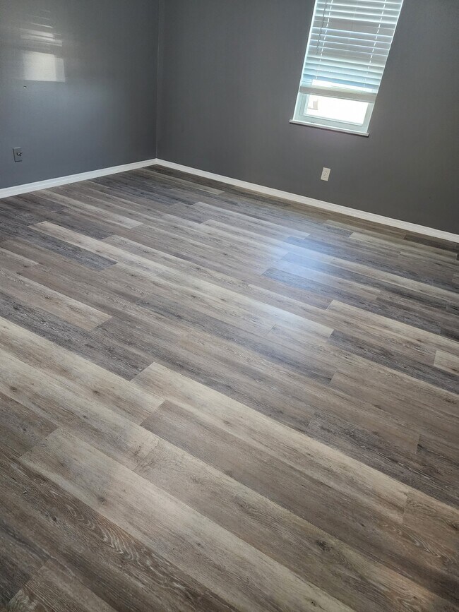 Foto del edificio - 203 Blue Bird Ln SW