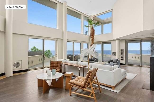 Building Photo - 186 Dune Rd