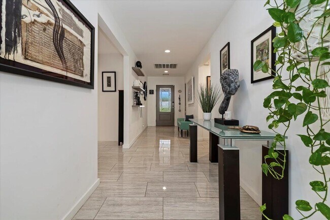 Foto del edificio - 52273 Avenida Madero