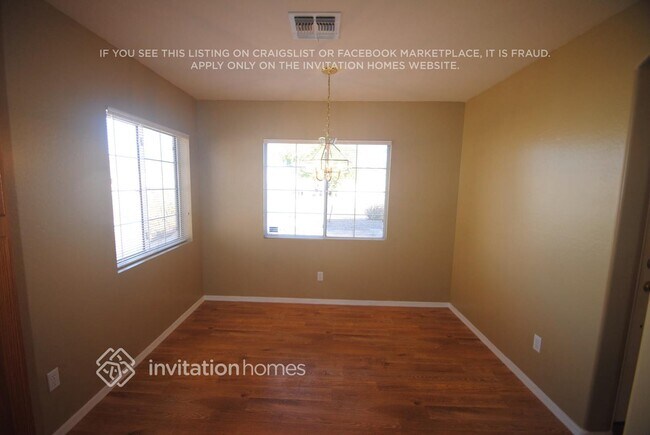 Foto del edificio - 12437 W Willow Ave