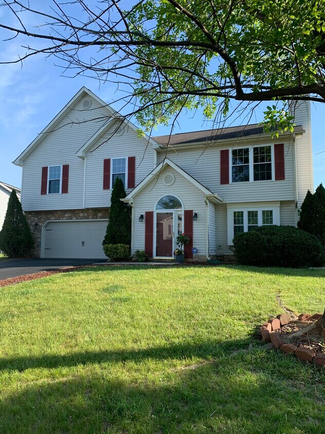 2240 Bloomfield Ave, Roanoke, VA 24012 House Rental in Roanoke, VA