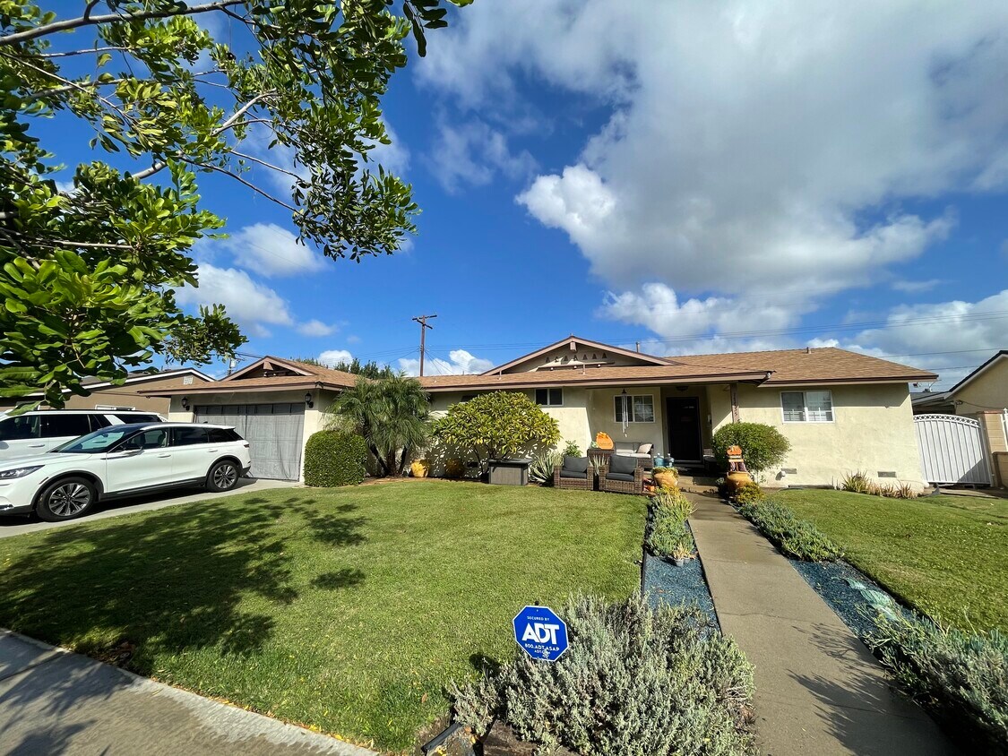 17735 E Bellbrook St, Covina, CA 91722 House Rental in Covina, CA