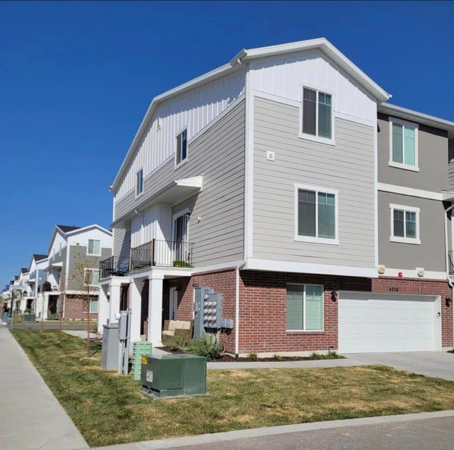 Photo - 4220 W Camp Floyd Ct House