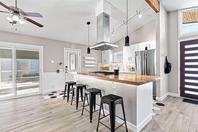 Foto del edificio - 2919 Pecan Springs Rd
