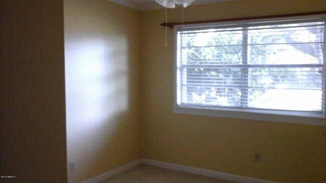 Building Photo - 957 Sea Island Pkwy