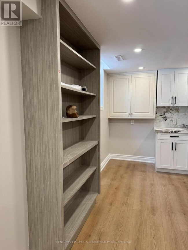 Building Photo - 2456 Brasilia Cir