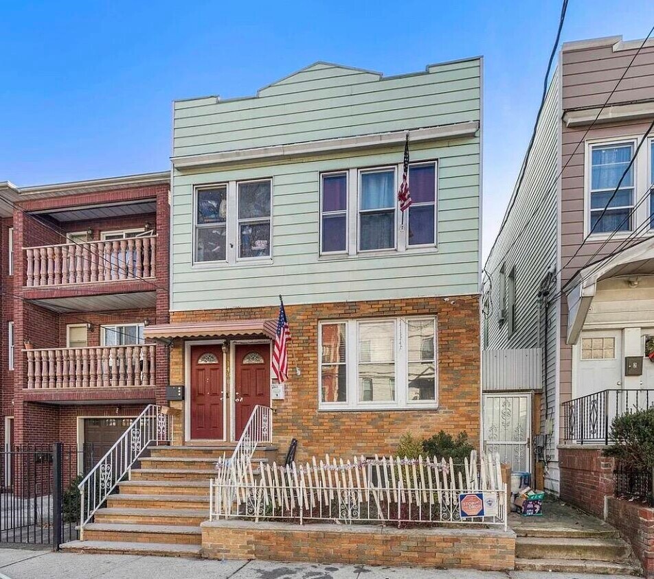 148 Randolph Ave Unit 2, Jersey City, NJ 07305 Condo for Rent in