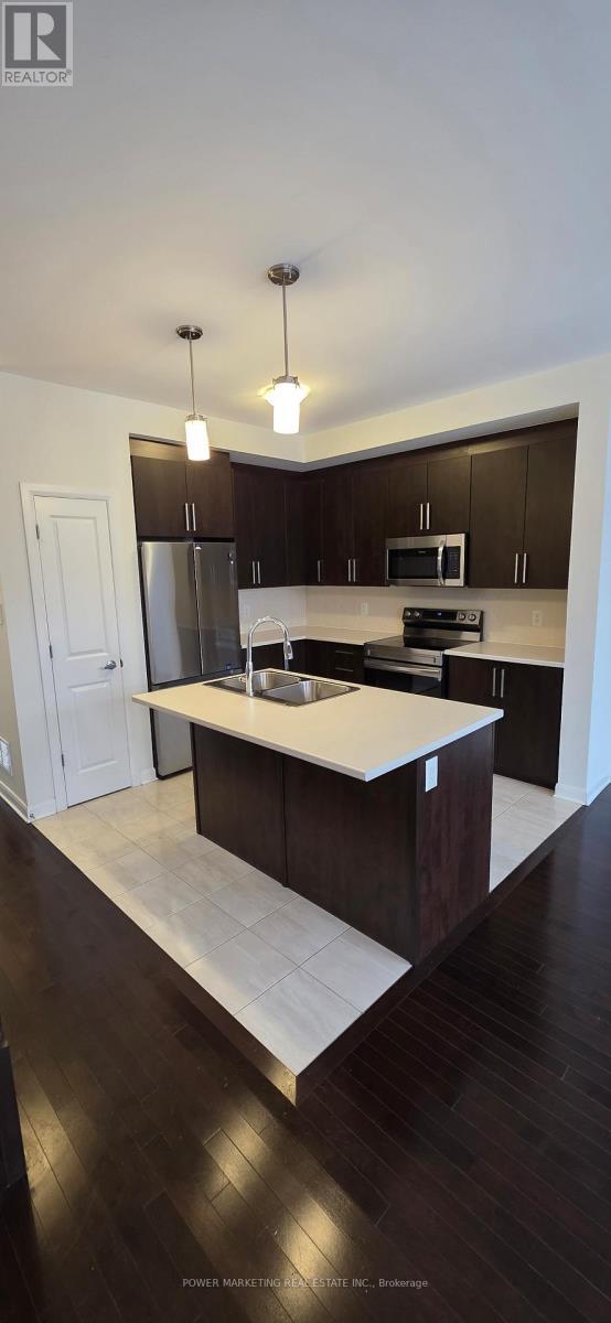 Building Photo - 92 Natare Pl