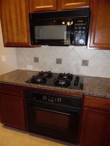 Foto del edificio - 8572 Davis Dr