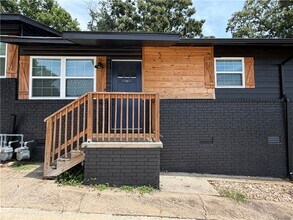 Building Photo - 1840 Kaywood Ln