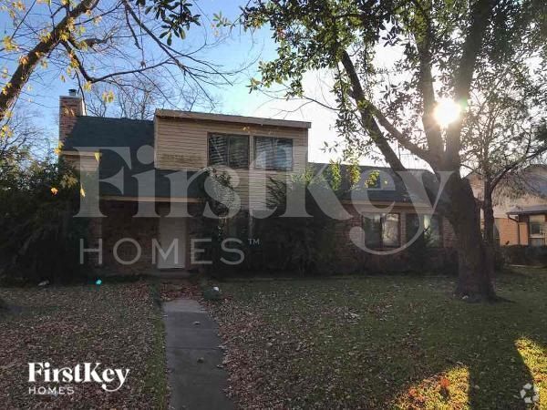 Building Photo - 7430 Bayberry Ln
