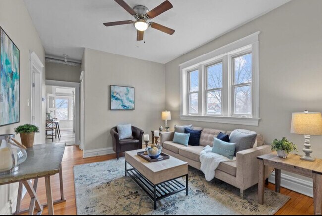 Foto del edificio - 5315 Devonshire Ave