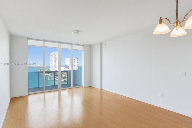 Building Photo - 7900 Harbor Island Dr