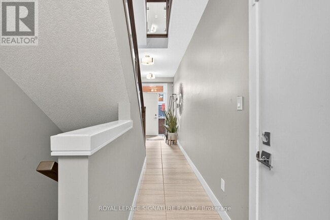 Building Photo - 60 Arkell Rd
