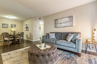 Interior Photo - Sawgrass Cove