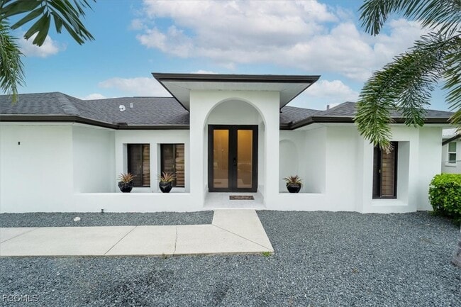 Building Photo - 3728 SE 18th Ave