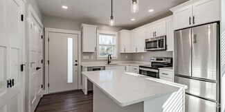 Building Photo - 11 Sunshine Cir