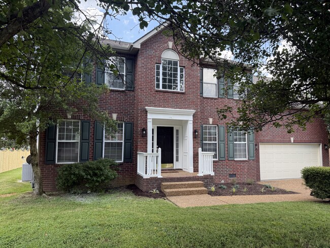 Building Photo - 118 Grove Ln S