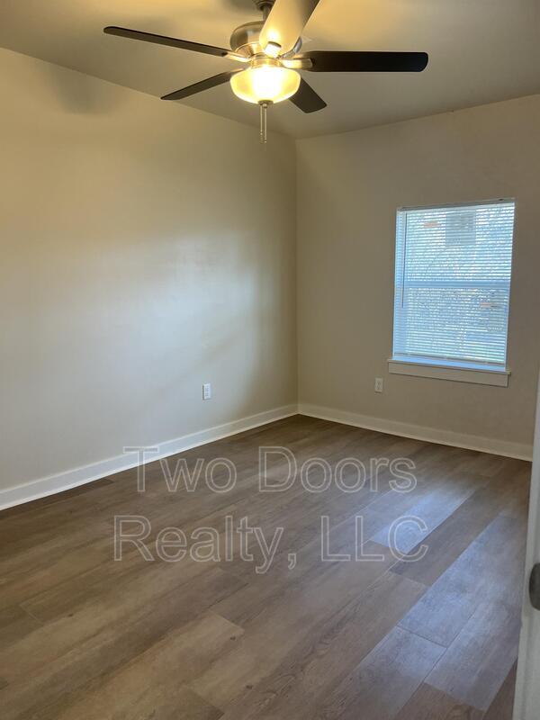 Building Photo - 221 West Himes Street