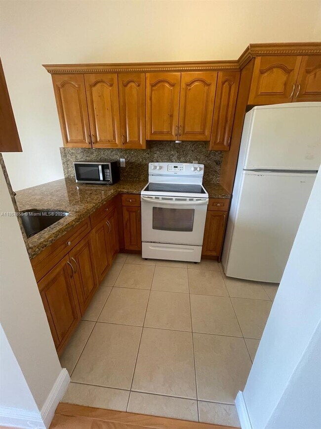 Foto del edificio - 14202 Glenmoor Dr