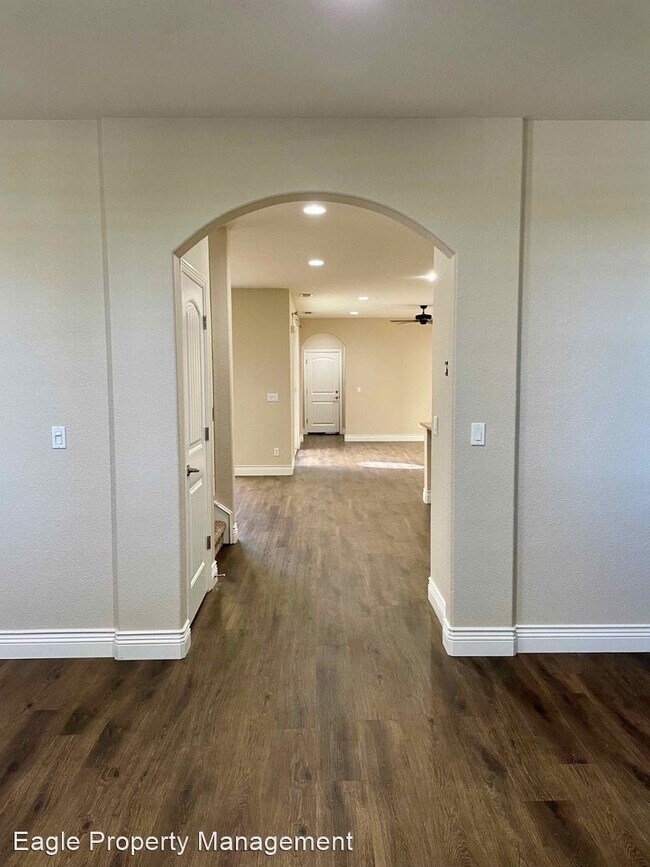 Foto del edificio - 4 br, 2.5 bath House - 2841 Market St