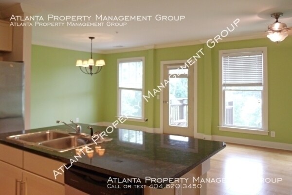 Building Photo - 1628 Briarcliff #8