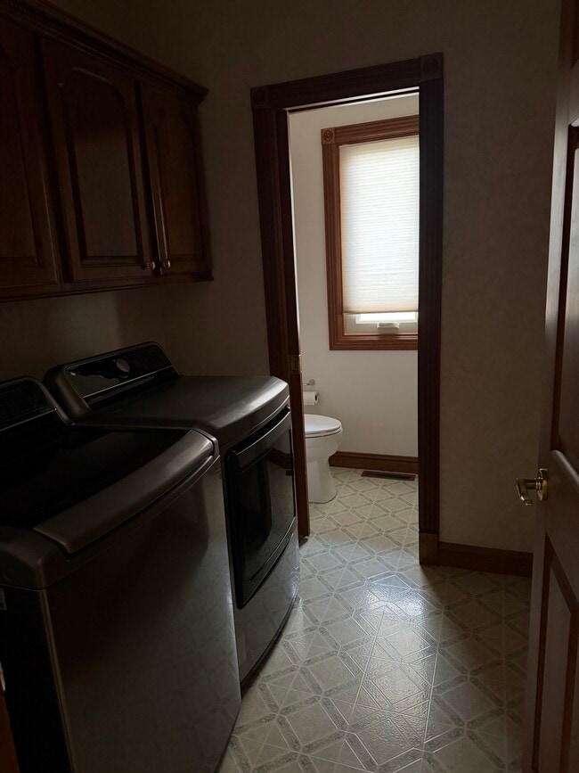 Building Photo - 119 Cochran Rd