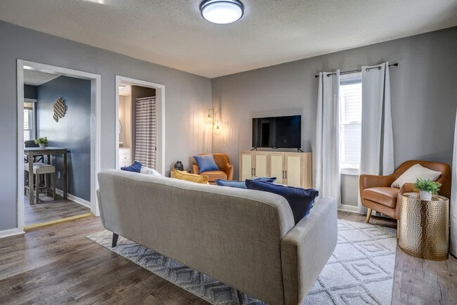 Building Photo - 220 Highland Ave